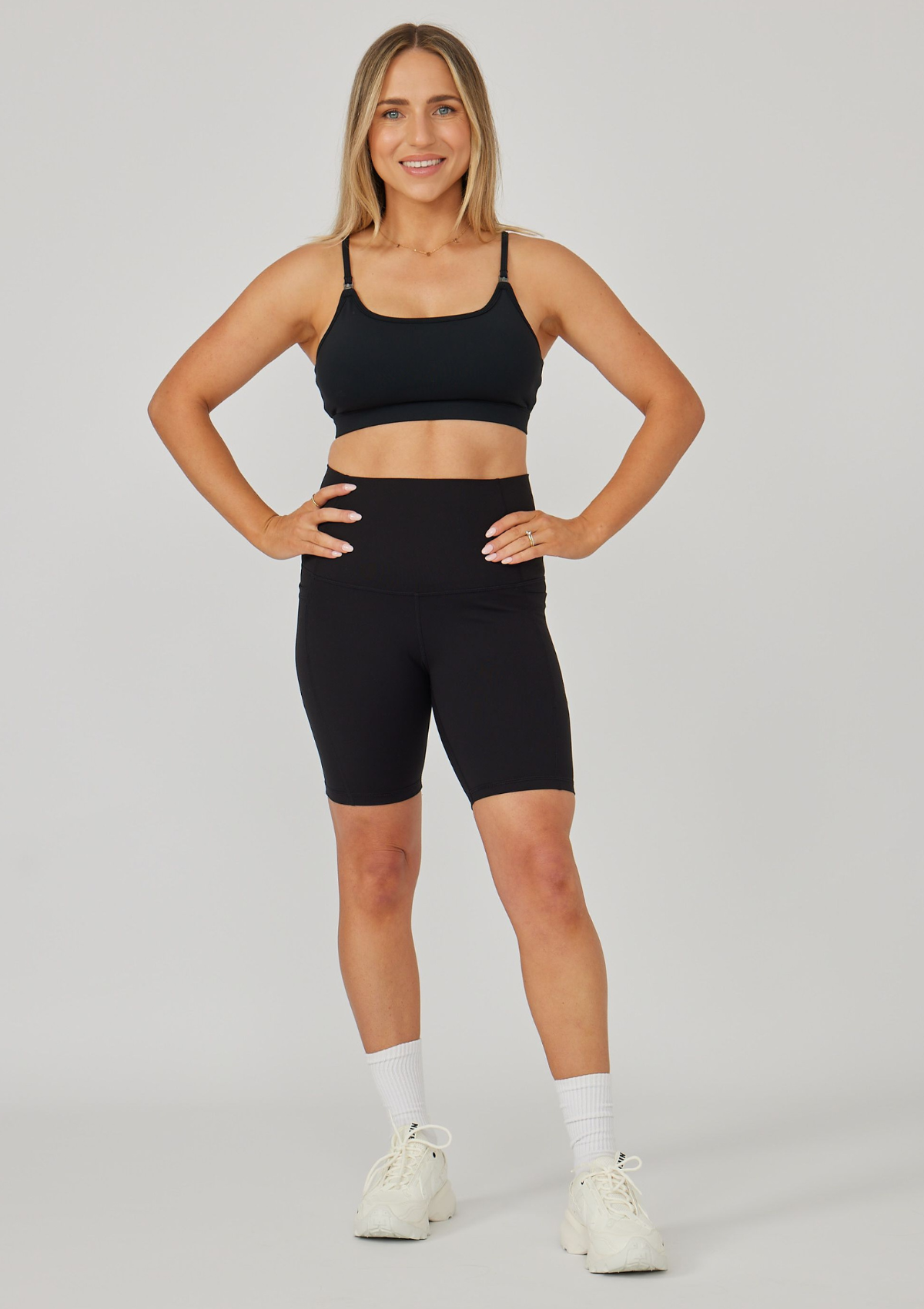 Ella T-Shirt Nursing Crop A-D Cup (Black)