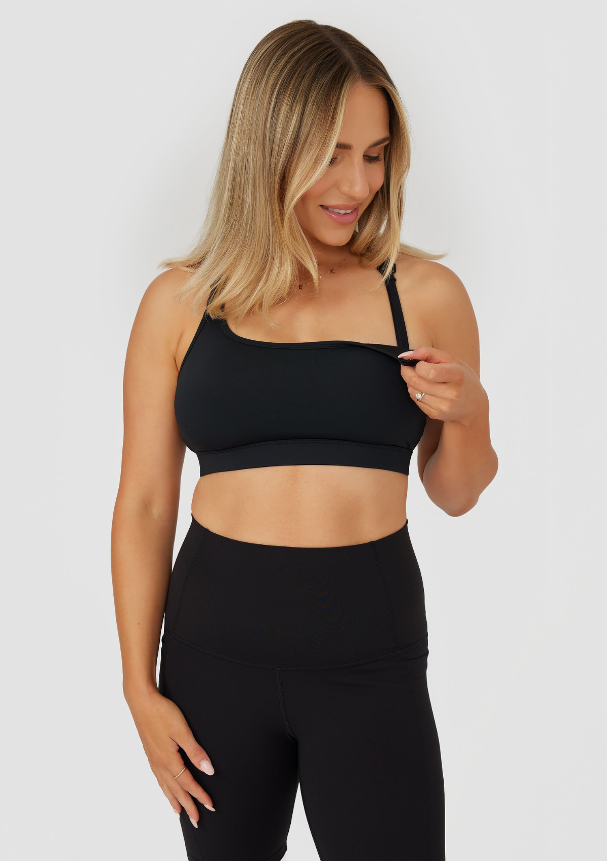 Brooklyn Nursing Crop A-D Cup (Black)