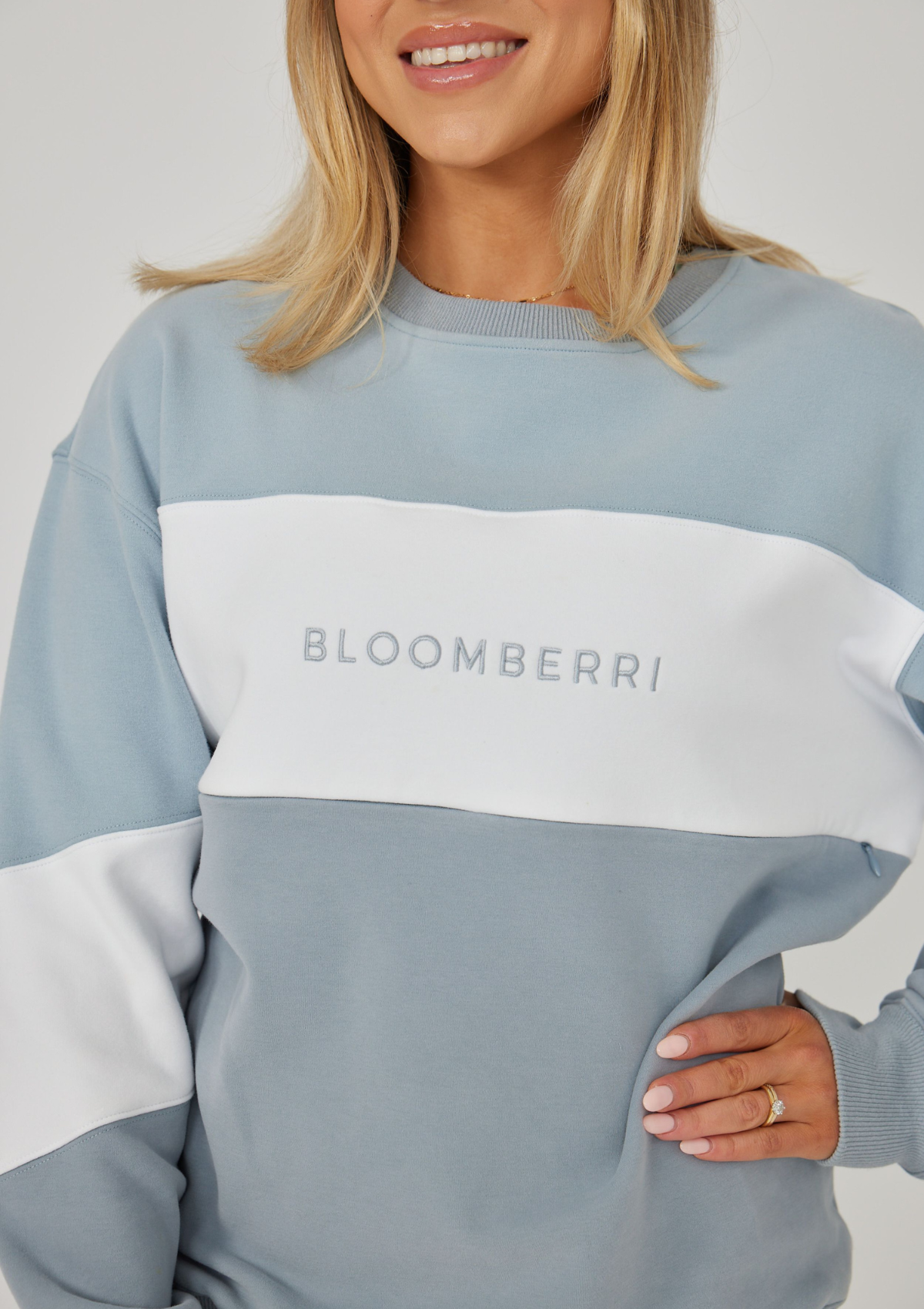 Elevate Nursing Sweater (Blue-White)