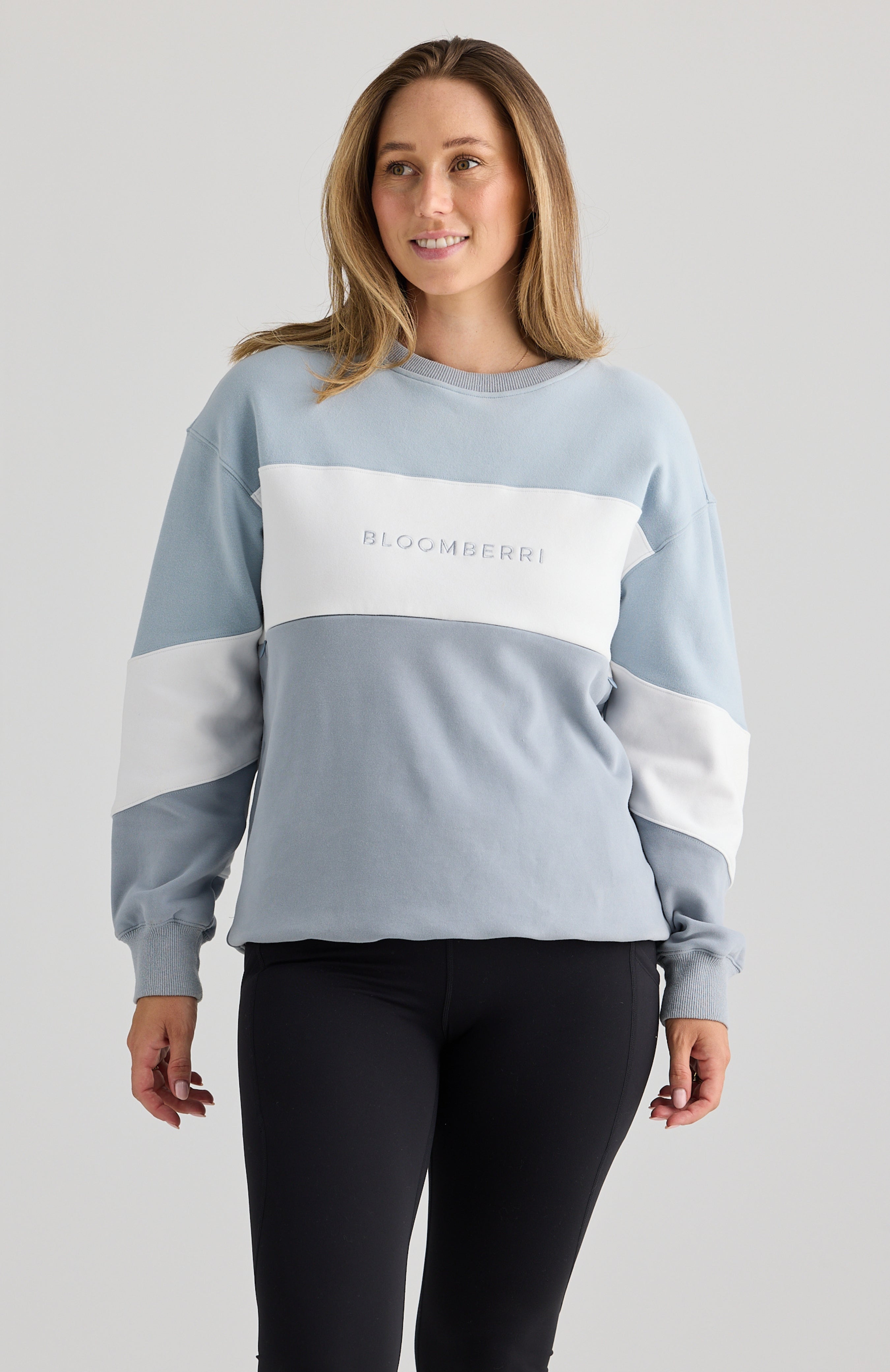Elevate Nursing Sweater Blue-White